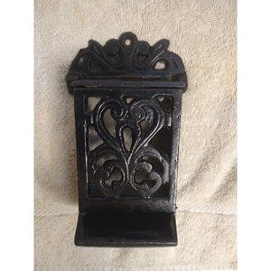 Vintage Wall Mount Match Safe w/Top Lid Cast Iron holds standard box matches